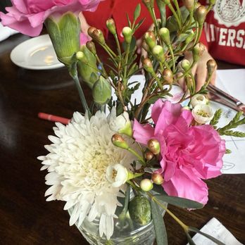 Amaro’s Table - Hazel Dell - Lovely fresh flowers - New American Near Me - Vancouver, Washington