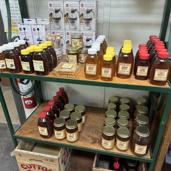 City Folks General Store - Local honey and maple syrup - Livestock Feed & Supply Near Me - Columbus, Ohio