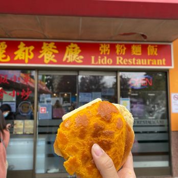 Lido Restaurant - Pineapple Bun with Butter - Hong Kong Style Cafe Near Me - Richmond, British Columbia Lido Restaurant - Pineapple Bun with Butter - Hong Kong Style Cafe Near Me - Richmond, British Columbia