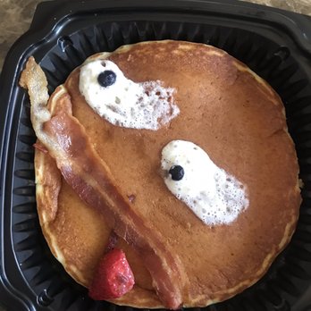 Scramblers - Smiley Pancake - Breakfast & Brunch Near Me - Canal Winchester, Ohio