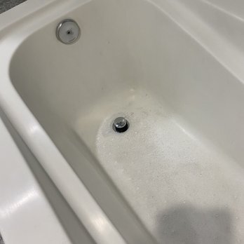 Rosarito Beach Hotel - Disgusting tub! - Hotels Near Me - Rosarito, BCN Rosarito Beach Hotel - Disgusting tub! - Hotels Near Me - Rosarito, BCN