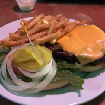 Finnegan's Way - Great burgers! - Sports Bars Near Me - Miami Beach, Florida