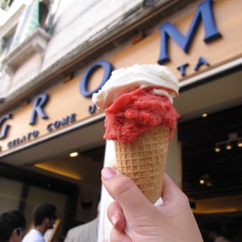 Grom - strawberry and yogurt zomg. - Ice Cream & Frozen Yogurt Near Me - Venezia, VE