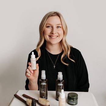 Benton House Designs - Alyssa Thompson, Esthetician - Hair Salons Near Me - Harrison, Arkansas Benton House Designs - Alyssa Thompson, Esthetician - Hair Salons Near Me - Harrison, Arkansas
