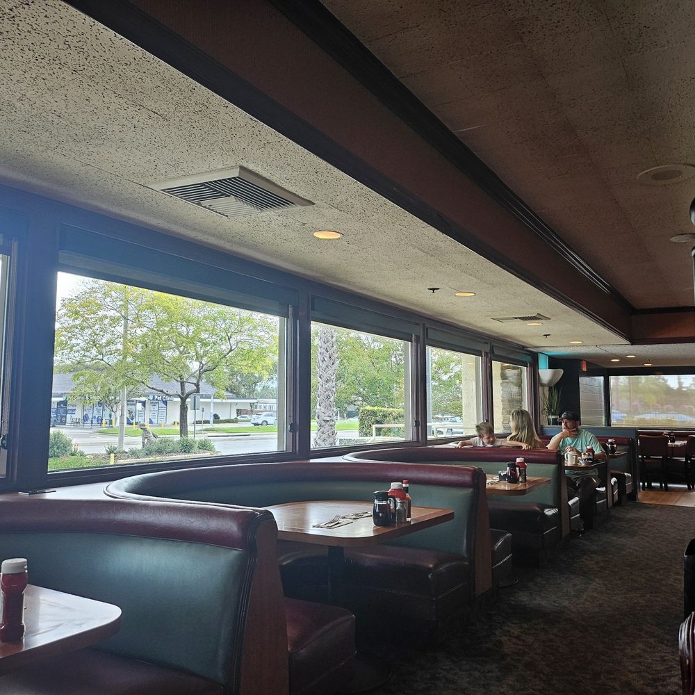 Keno's Restaurant - Inside - American Near Me - Anaheim, California Keno's Restaurant - Inside - American Near Me - Anaheim, California