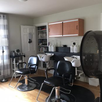 Shine Salon - Shampoo area - Hair Salons Near Me - Marlborough, Massachusetts Shine Salon - Shampoo area - Hair Salons Near Me - Marlborough, Massachusetts