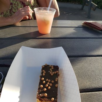 D'lish At The Beach - Millionaire bar and frozen vodka drink on the beach - Cafes Near Me - Ewa Beach, Hawaii D'lish At The Beach - Millionaire bar and frozen vodka drink on the beach - Cafes Near Me - Ewa Beach, Hawaii