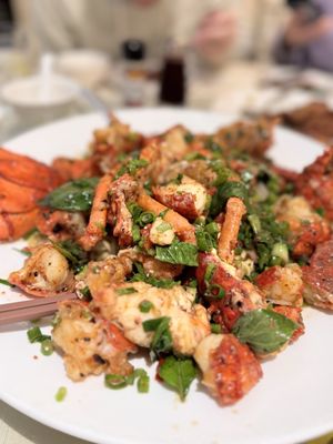 Henry's Cuisine by null