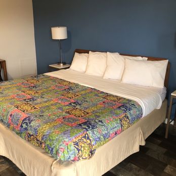 Parkway Inn - Hotel room - Hotels Near Me - Middletown, Ohio Parkway Inn - Hotel room - Hotels Near Me - Middletown, Ohio
