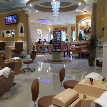 Tran Nails - Beautiful clean nail salon - Nail Salons Near Me - Elmhurst, Illinois Tran Nails - Beautiful clean nail salon - Nail Salons Near Me - Elmhurst, Illinois