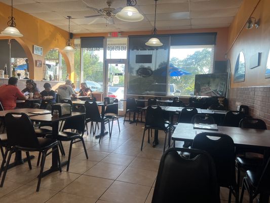 King's Pizza by: Italian Bistro by null