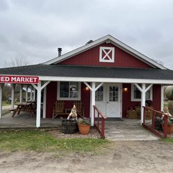 Red Shed Market - Modern spin to a quaint shop