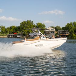 Wakes2u - Miss behavin 2.0 charging to its next charter!!