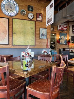 Six Feet Under Pub & Fish House - Grant Park by null