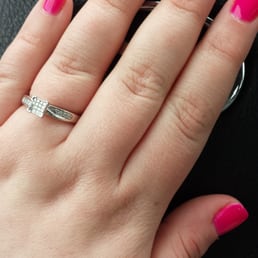 Hot pink Shellac manicure, done by Shannon! Hot pink Shellac manicure, done by Shannon!