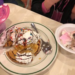 3 Hermanos Mexican Restaurant - Fried ice cream