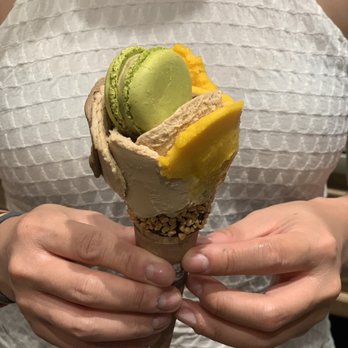 Amorino - Ice Cream & Frozen Yogurt Near Me - Seville, SE Amorino - Ice Cream & Frozen Yogurt Near Me - Seville, SE