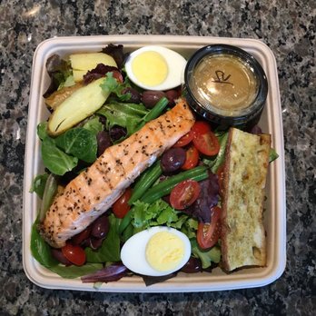 Green Lunch - Salmon Niçoise salad. - Salad Near Me