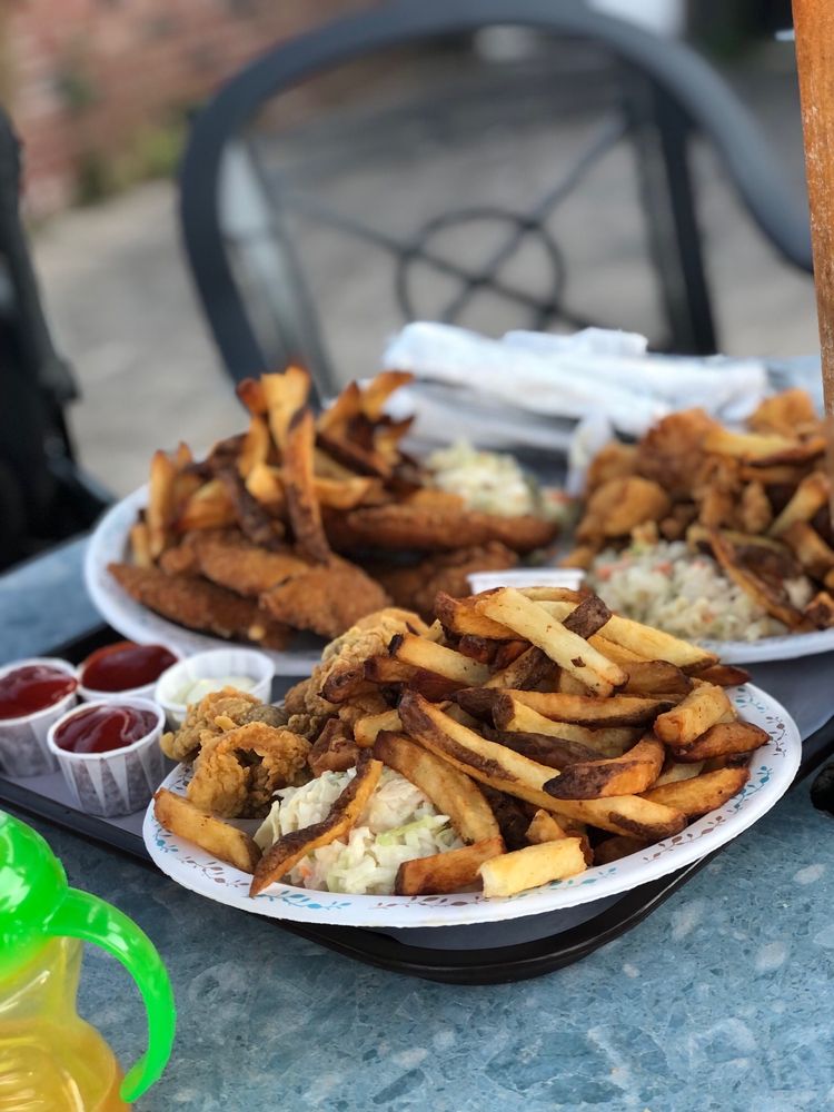 THE CLAM BOX Updated June 2024 310 Photos & 332 Reviews 789