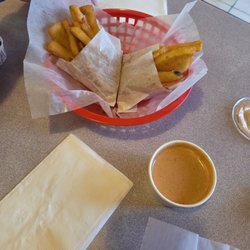 Burger Boy - Small fries with fry sauce.
