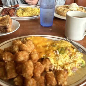 Le Roy's Restaurant - Denver Omelette with tots and house salsa - Diners Near Me - Monrovia, California Le Roy's Restaurant - Denver Omelette with tots and house salsa - Diners Near Me - Monrovia, California