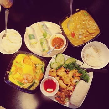 Tea Rose Diner - From upper left starting with fresh spring rolls, yellow curry, mango curry, and Thai Grilled chicken - Thai Near Me - Murray, Utah Tea Rose Diner - From upper left starting with fresh spring rolls, yellow curry, mango curry, and Thai Grilled chicken - Thai Near Me - Murray, Utah