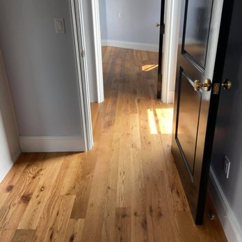 Bonilla Flooring - a hallway in a house - Flooring Near Me Bonilla Flooring - a hallway in a house - Flooring Near Me