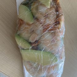 Fresh Cool Drinks - Avocado and shrimp spring roll, medium spice
