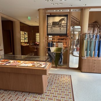Hermes - Accessories Near Me - Wilmette, Illinois Hermes - Accessories Near Me - Wilmette, Illinois