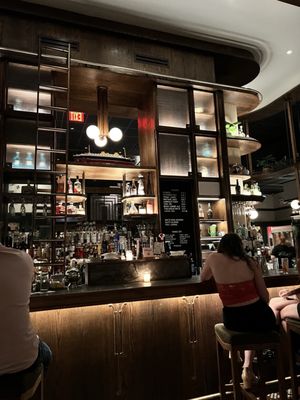 Albert’s Bar by null