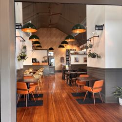 Kirby's - Dining room