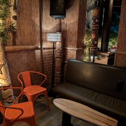 Zombie Hut - Seating