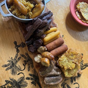 Deaverdura - Puerto Rican Sampler - Puerto Rican Near Me - San Juan, Puerto Rico Deaverdura - Puerto Rican Sampler - Puerto Rican Near Me - San Juan, Puerto Rico
