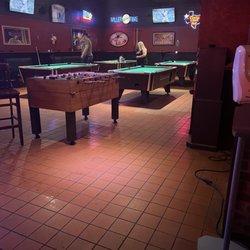 Sparks Sports Bar - Pool tables