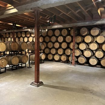V Sattui Winery - Wineries Near Me - Saint Helena, California V Sattui Winery - Wineries Near Me - Saint Helena, California