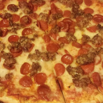 Papi’s Pizza Roma - Pepperoni and sausage pizza - Pizza Near Me - El Cerrito, California Papi’s Pizza Roma - Pepperoni and sausage pizza - Pizza Near Me - El Cerrito, California