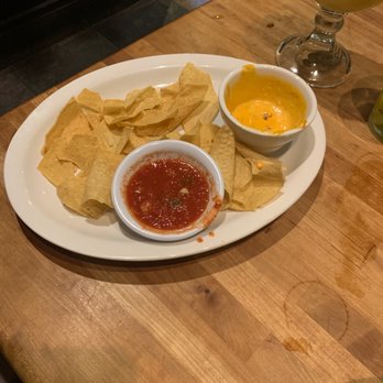 Cheddar's Scratch Kitchen - Chips and queso - Comfort Food Near Me - Cincinnati, Ohio