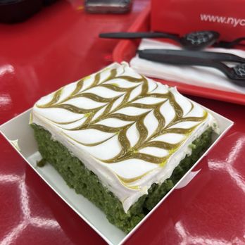 NYC Halal Eats - Pistachio tres leches - Halal Near Me - Lombard, Illinois NYC Halal Eats - Pistachio tres leches - Halal Near Me - Lombard, Illinois