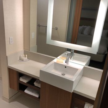SpringHill Suites Raleigh Cary - Bathroom - Hotels Near Me - Cary, North Carolina SpringHill Suites Raleigh Cary - Bathroom - Hotels Near Me - Cary, North Carolina