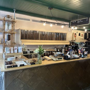 Cantook - Inside - Coffee & Tea Near Me - Quebec City, Quebec Cantook - Inside - Coffee & Tea Near Me - Quebec City, Quebec