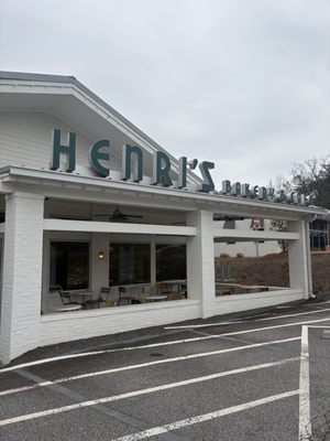 Henri's Bakery & Deli by null