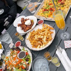Longhorn Saloon & Grill