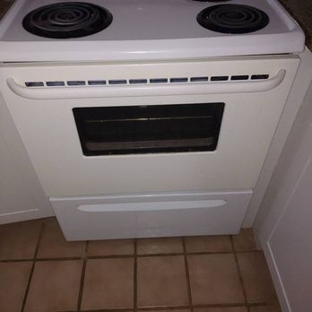 Imperial Property Solutions - Was supposed to paint oven door to match rest of stove. - Home Cleaning Near Me - Kailua, Hawaii Imperial Property Solutions - Was supposed to paint oven door to match rest of stove. - Home Cleaning Near Me - Kailua, Hawaii