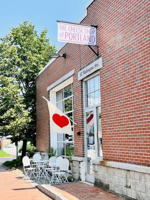 Sissle & Daughters Cheesemongers and Grocers (Cheese Shop of Portland) by null