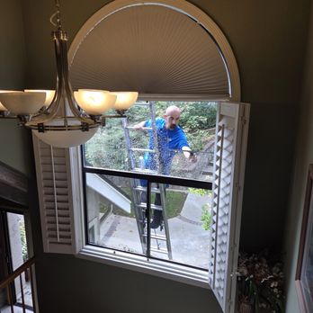 Luv2Cln - Professional window cleaning - Home Cleaning Near Me - Gilroy, California Luv2Cln - Professional window cleaning - Home Cleaning Near Me - Gilroy, California
