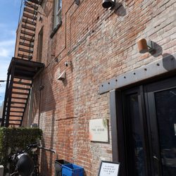 The Jesse Coffee - Entrance