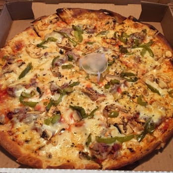 Aurelio's Pizza - italian beef, green peppers & mushrooms - Pizza Near Me - Downers Grove, Illinois