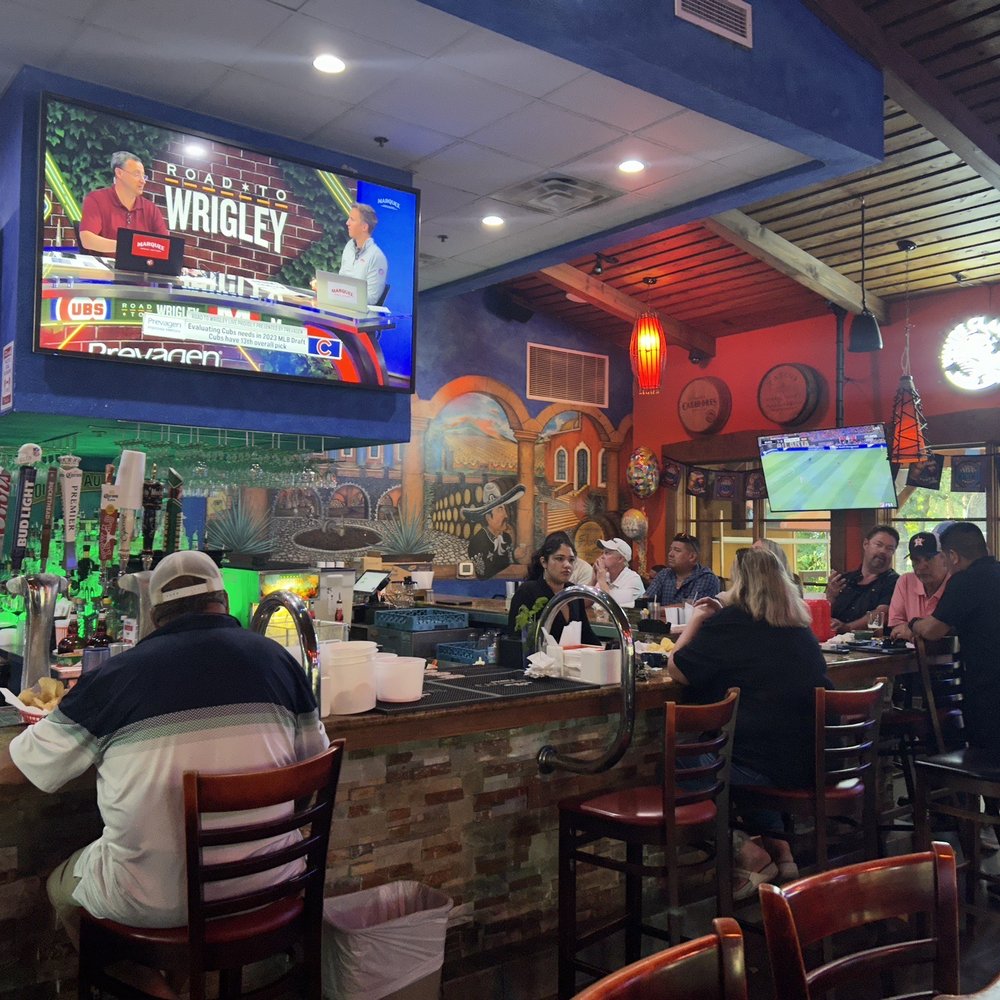 Flores Mexican Restaurant - Photo of the bar seating - Mexican Near Me - Austin, Texas Flores Mexican Restaurant - Photo of the bar seating - Mexican Near Me - Austin, Texas