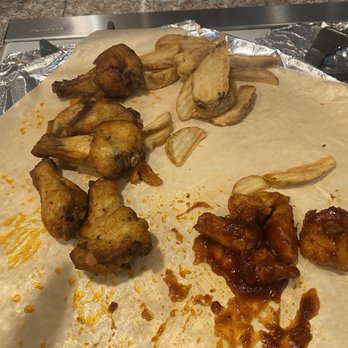 Famous Dave's Bar-B-Que - Barbeque Near Me - Tualatin, Oregon