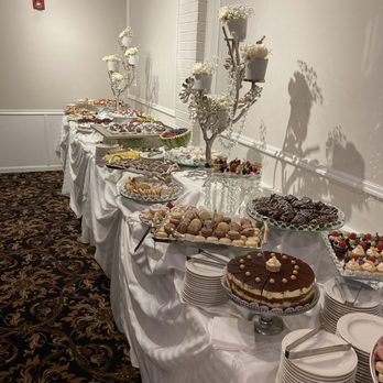 Alpine Banquets - Dessert and appetizers - Venues & Event Spaces Near Me - Darien, Illinois